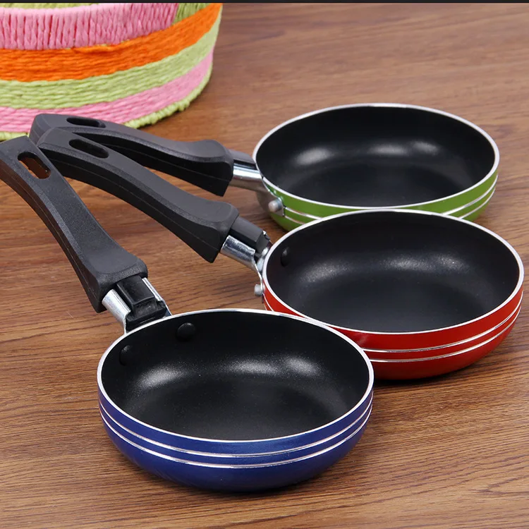 Wholesale 12cm Mini Frying Pan Saucepan Random Color For Cookware Kitchen Cookware mini pan kit ceramic coating pan Japanese pot