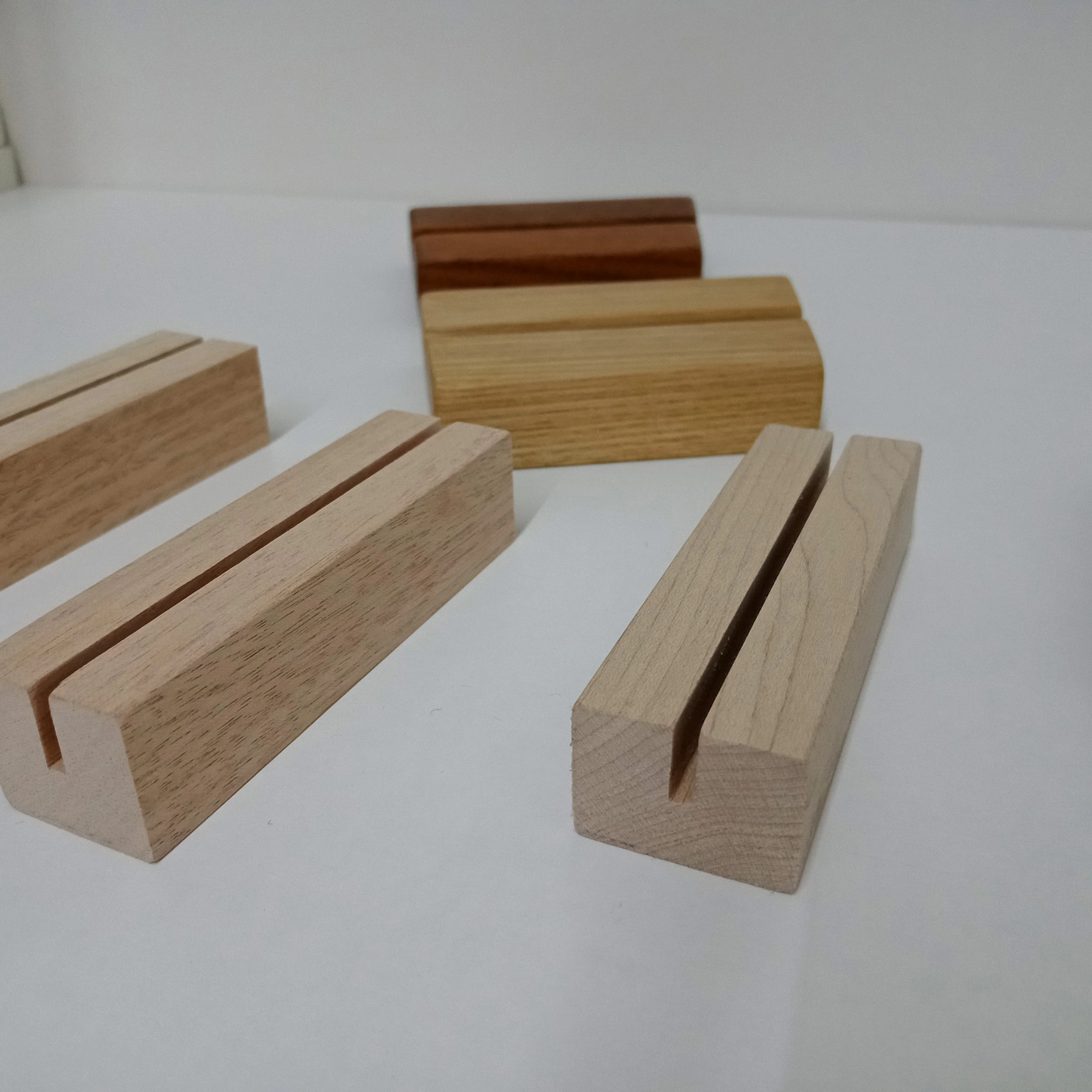 Custom cheaper photo card wood holder stand rectangle design display wooden card holder