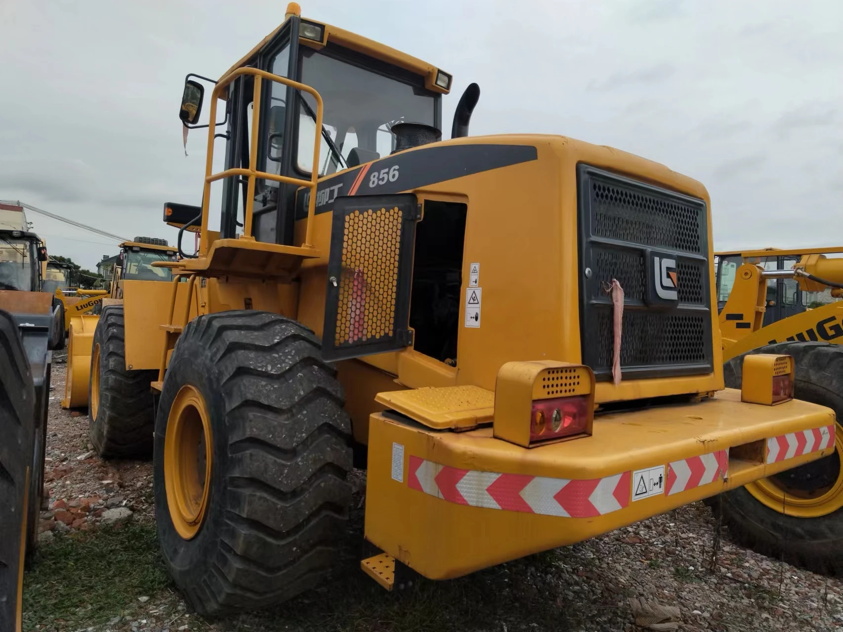 Оригинальная краска и состояние подержанного погрузчика LIUGONG CLG856 lg855n zl50 833b 836b lingon LG956L LG936L колесный погрузчик