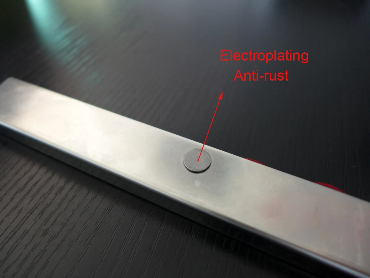 Sliding doors  track rollers wheels
