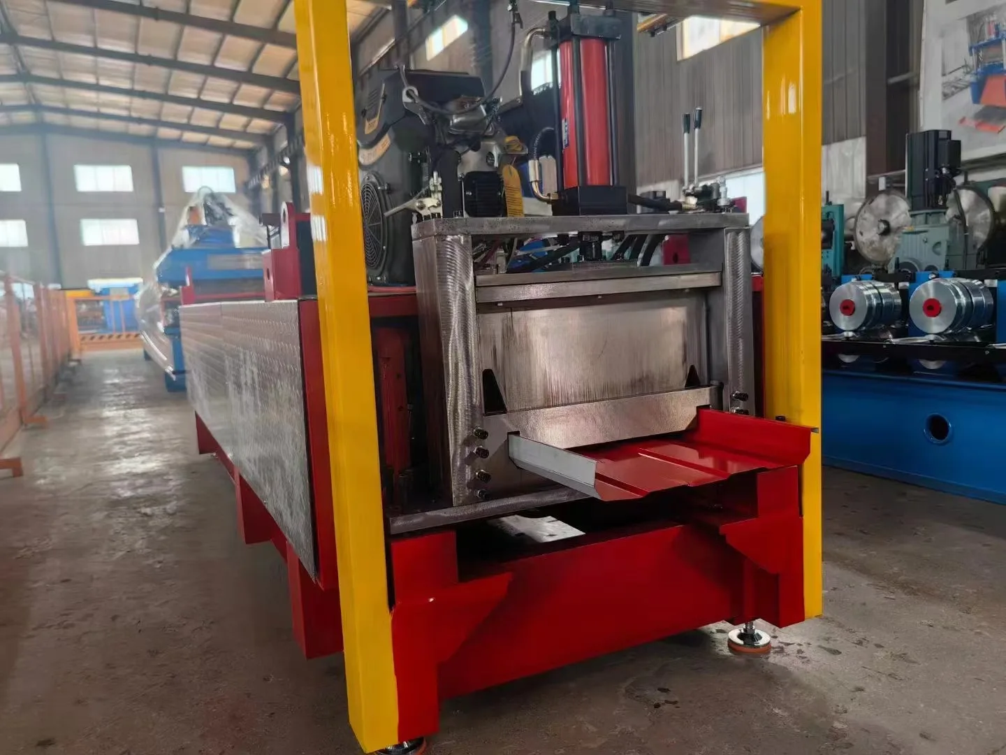 Portable Mobile Standing Seam Machine Metal Roof Roll Forming Machine