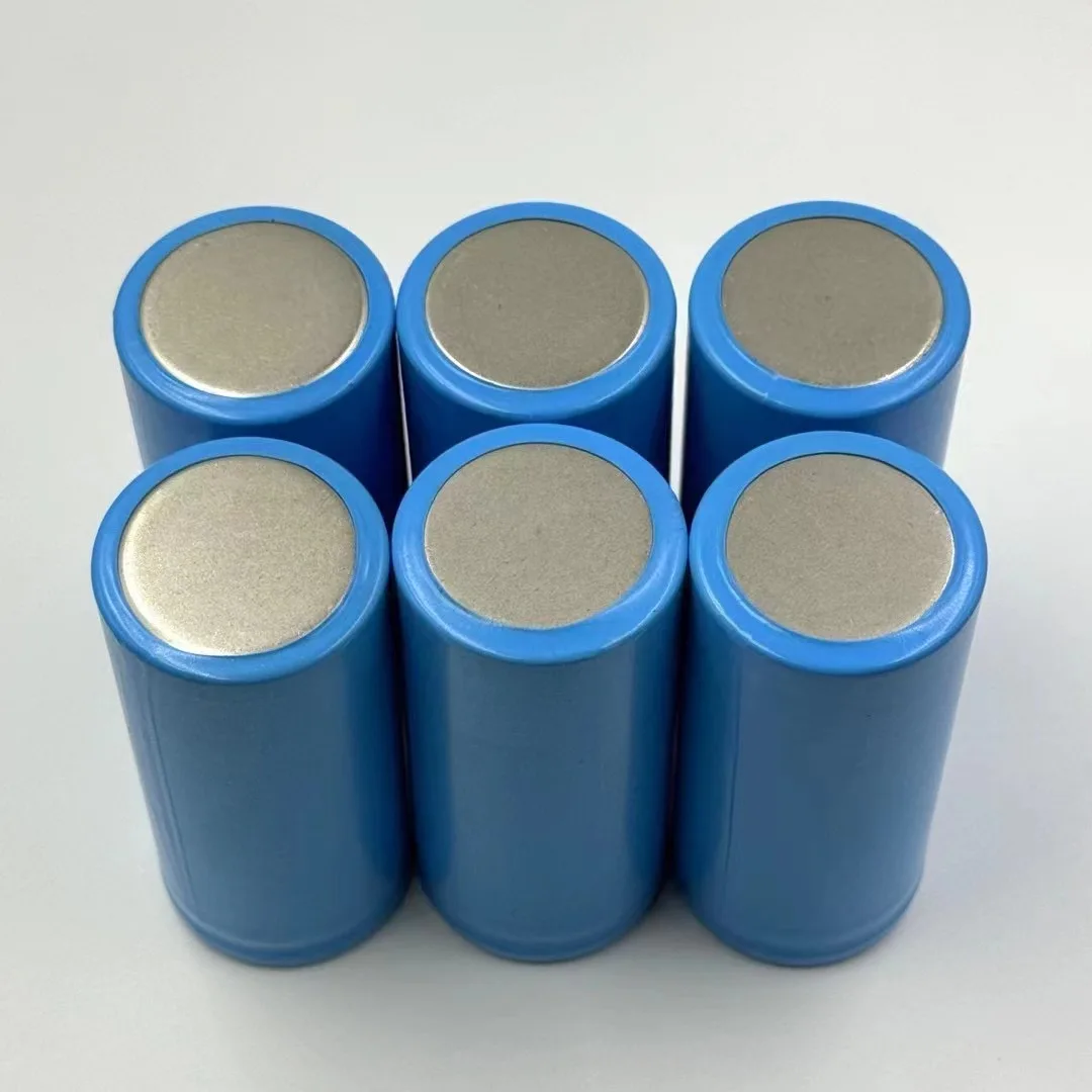32650/32700 LFP (Lithium Iron Phosphate) Battery 3.2V 6000mAh Electric Vehicle Solar Street Lamp Energy Storage Anode Material