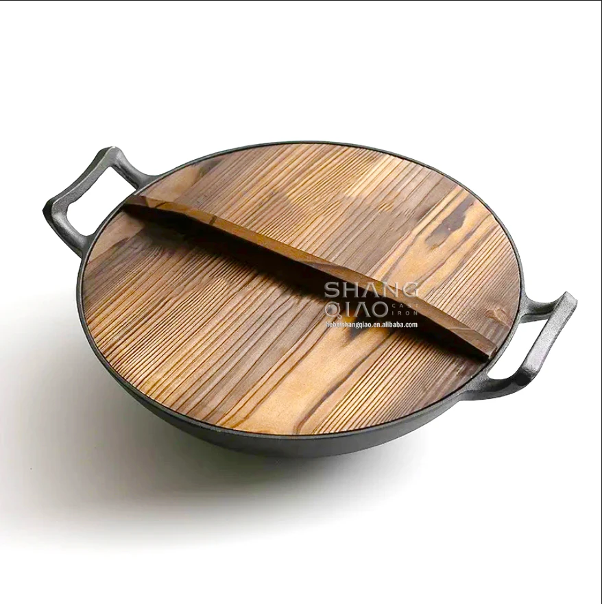 36cm Chinese Traditional Wok With Double Handle Large Fry Pan Suitable for All Cooktops Cast Iron Wok With Wooden Lid