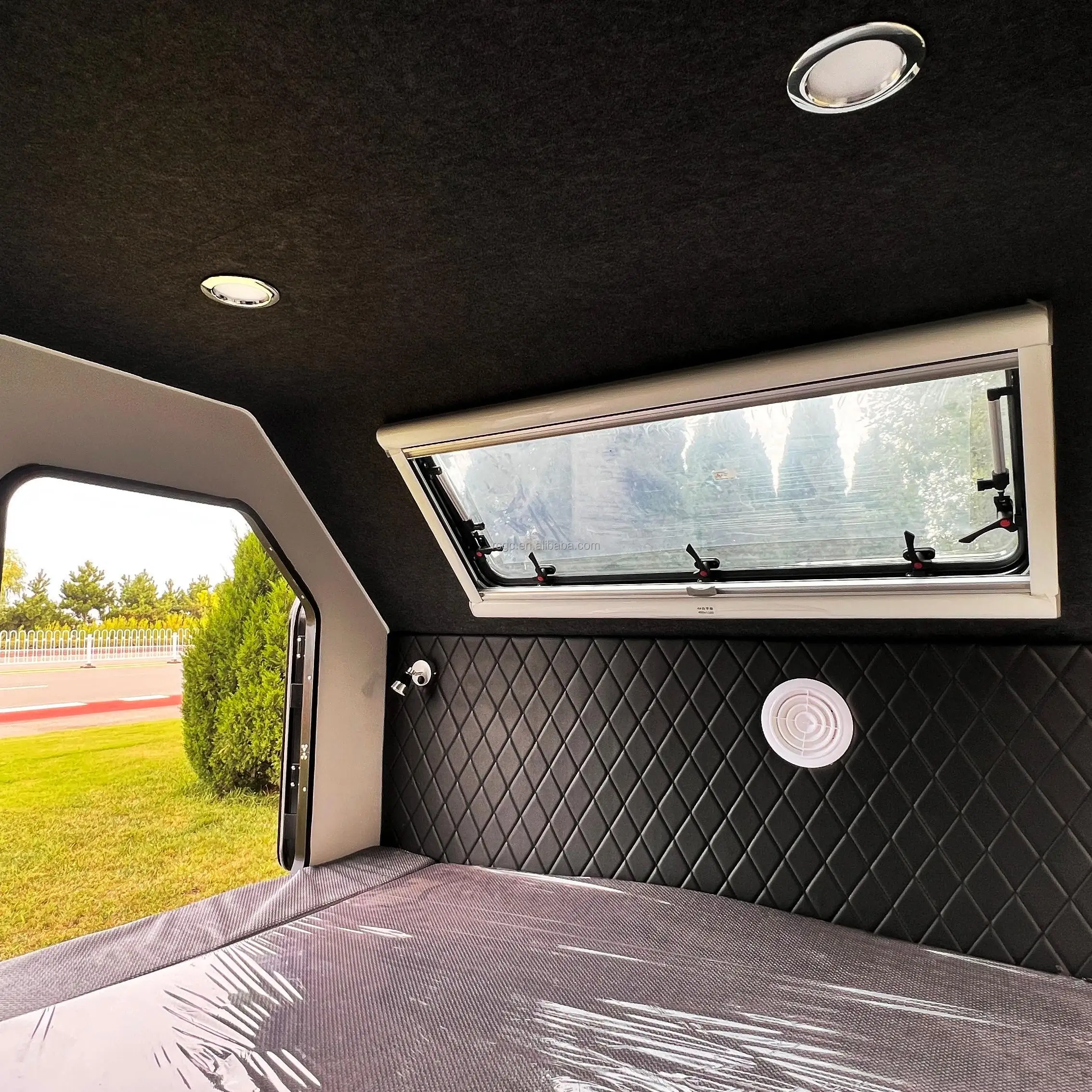 LONGHE Fashionable Best Trailer Campers Small Camper Trailers for Sale