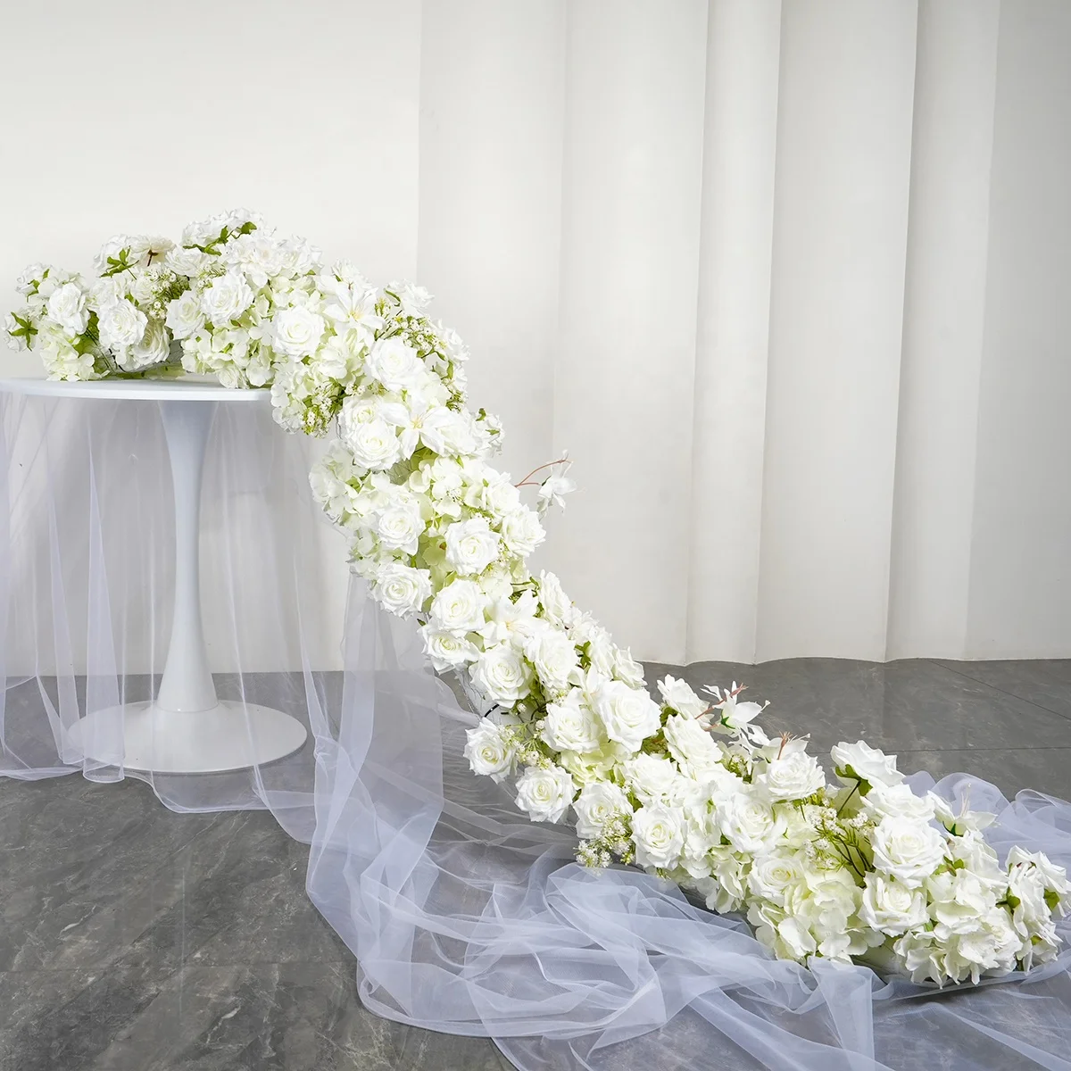 Yedodo flower Wedding Flower Ball Arrangement Handmade Wedding Centerpiece Artificial Red White Rose Flower Balls