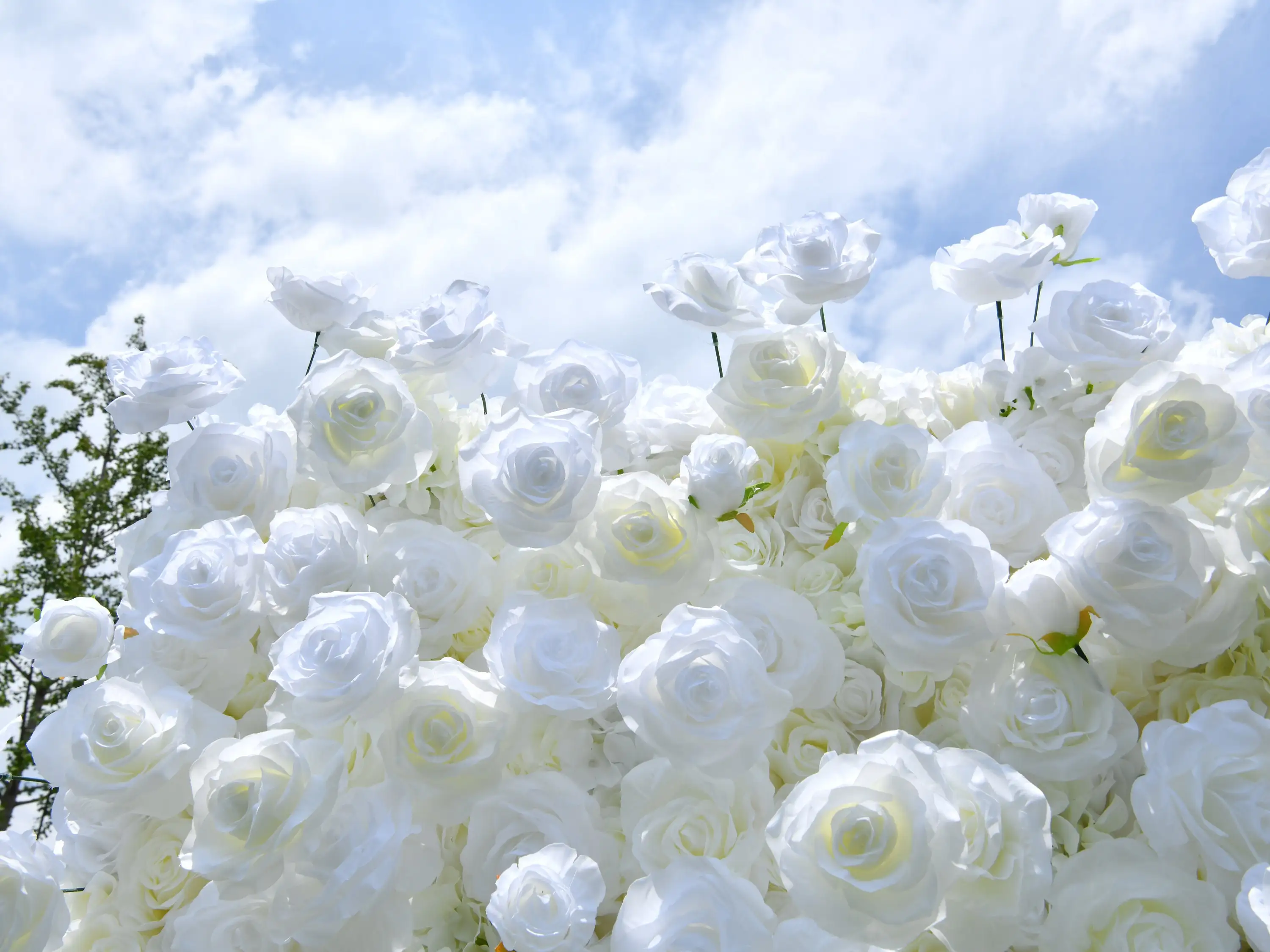 Factory Supplied to ETSY Hot White Rose Artificial Flower Wall Panel Home Shop Floral Wall Decor Photo Wedding Party Backdrop