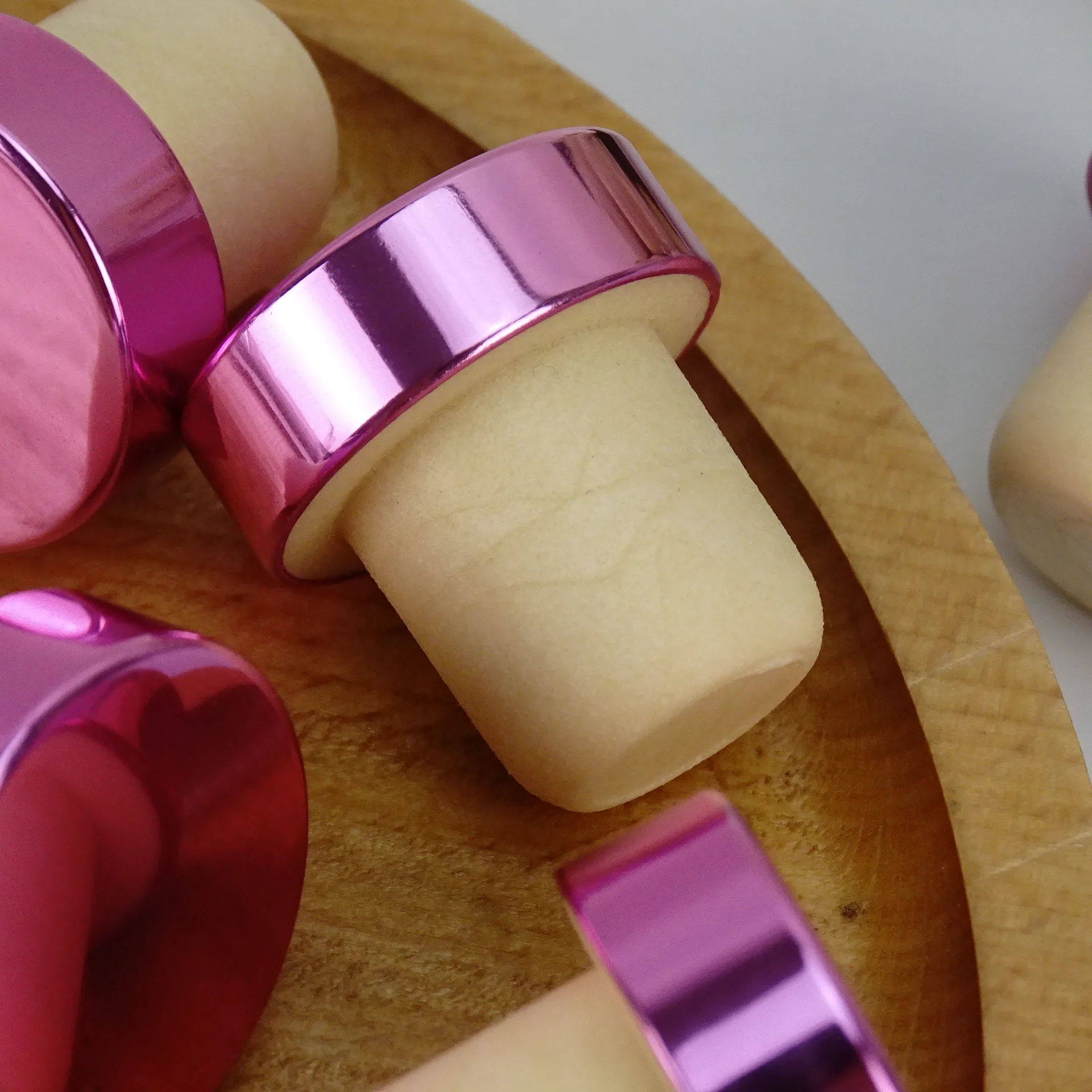 Good Selling Reusable Luxury Wooden Top Wine Bottle Synthetic Cork Cork Cork Polymer Stopper With Aluminum Lid