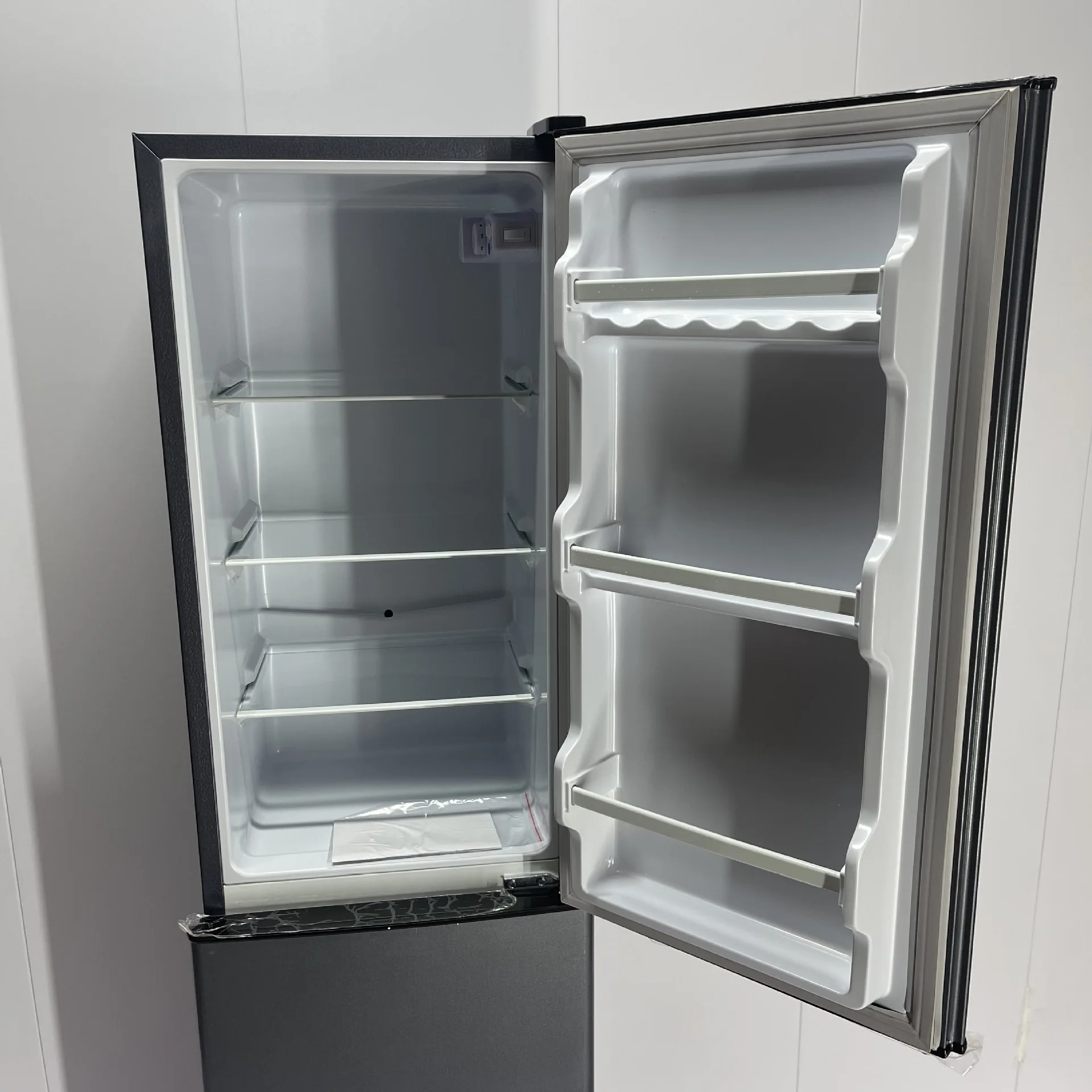 Y  226L Hot Sale Refrigeration Equipment Other Refrigerator Home Freezers Home Commercial Small Hotel Household Factory Outlet