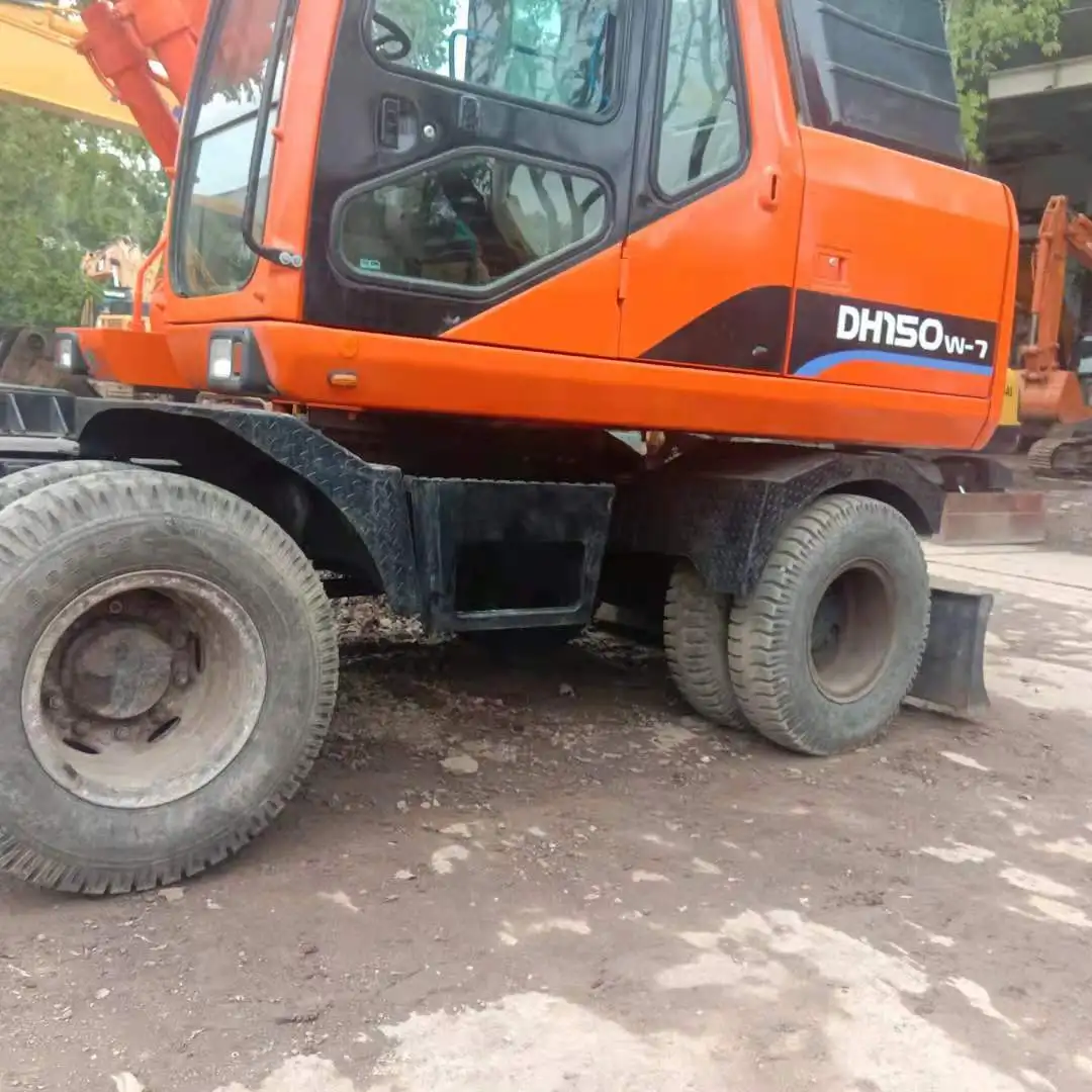  Колесный экскаватор DH150W-7 Doosan