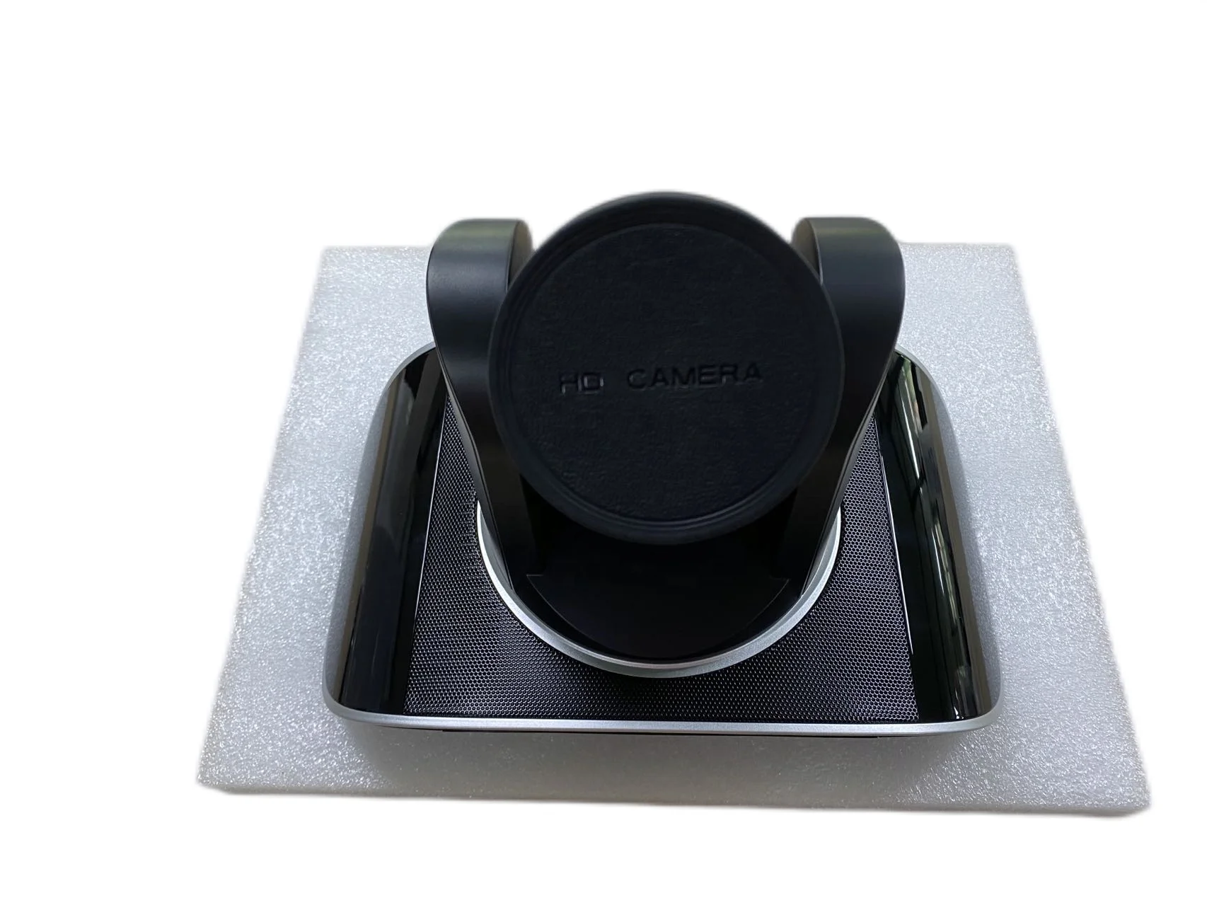 High definition camera with auto-tracking function for video conference solution or remote meeting