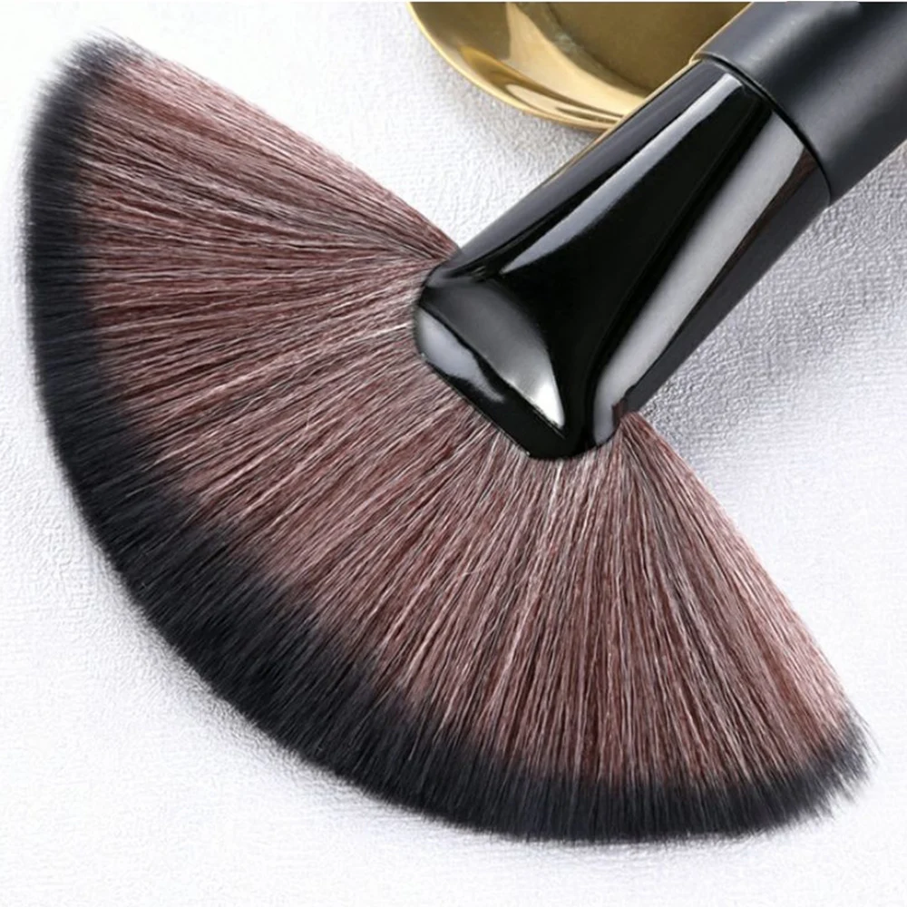 Barber shop exquisite fan-shaped Shan haircut brush broken hair sweep hair soft hair brush