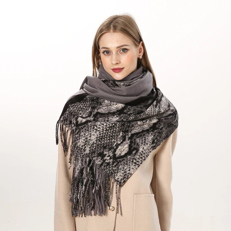 Quick Dispatched Wholesale Serpentine Printing Polyester Large Prolonged Scarf Women Winter Thickened Cashmere Tassel Shawls