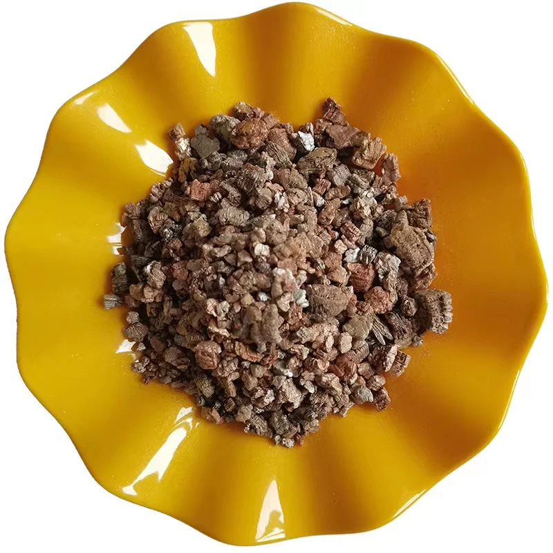 High-quality gold unfolds vermiculite to keep warm