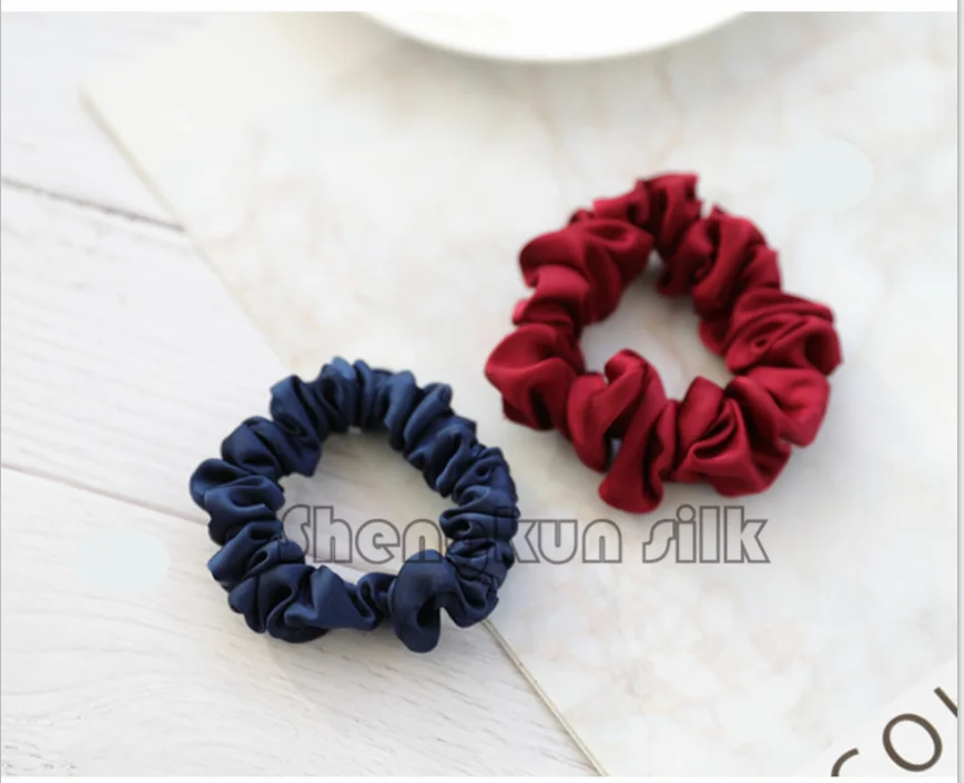 
22MM Women Fashion Silk Scrunchies for Hair Elastic Hair Bands Hair Ties Ponytail Holder 