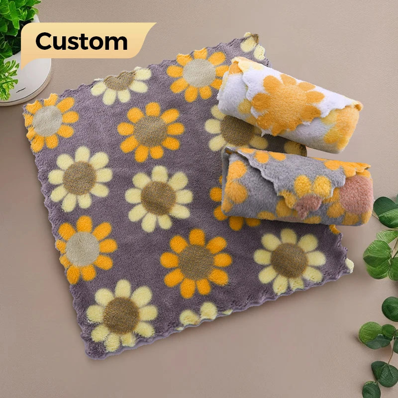 Good Quality Custom Print Lighter Weight Quick Dry Soft Absorbent Cotton Coral Fleece Perfect for Daily Use Bath Towels