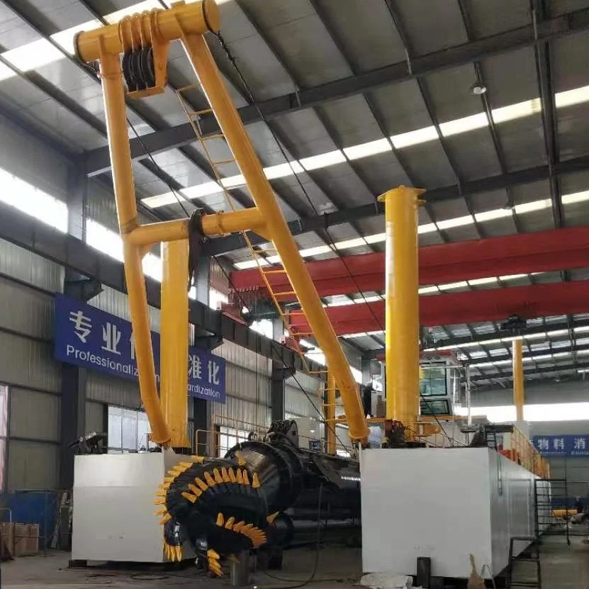 4500 Cubic meter sands and water mixture flow capacity dredger with dredge pump and pontoon