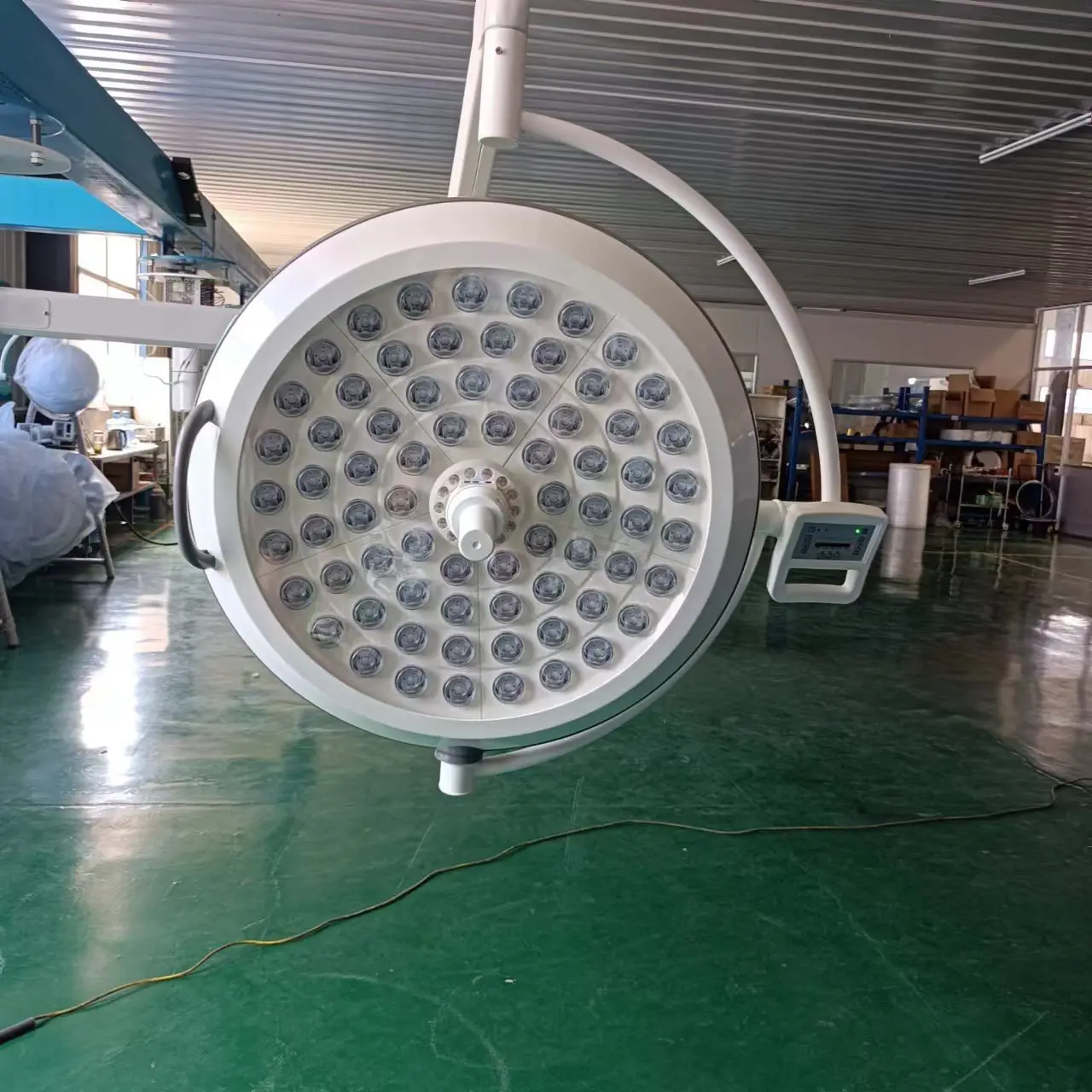 Vertical mobile standing LED shadowless surgical operation operating lamp for veterinary vet pet animal hospital clinic