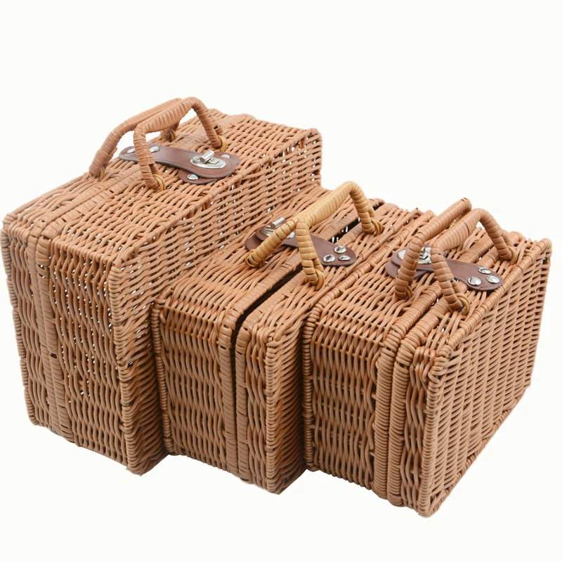 Cheap price Handmade Woven Vintage Picnic Basket Hamper Shopping Basket Handle Portable