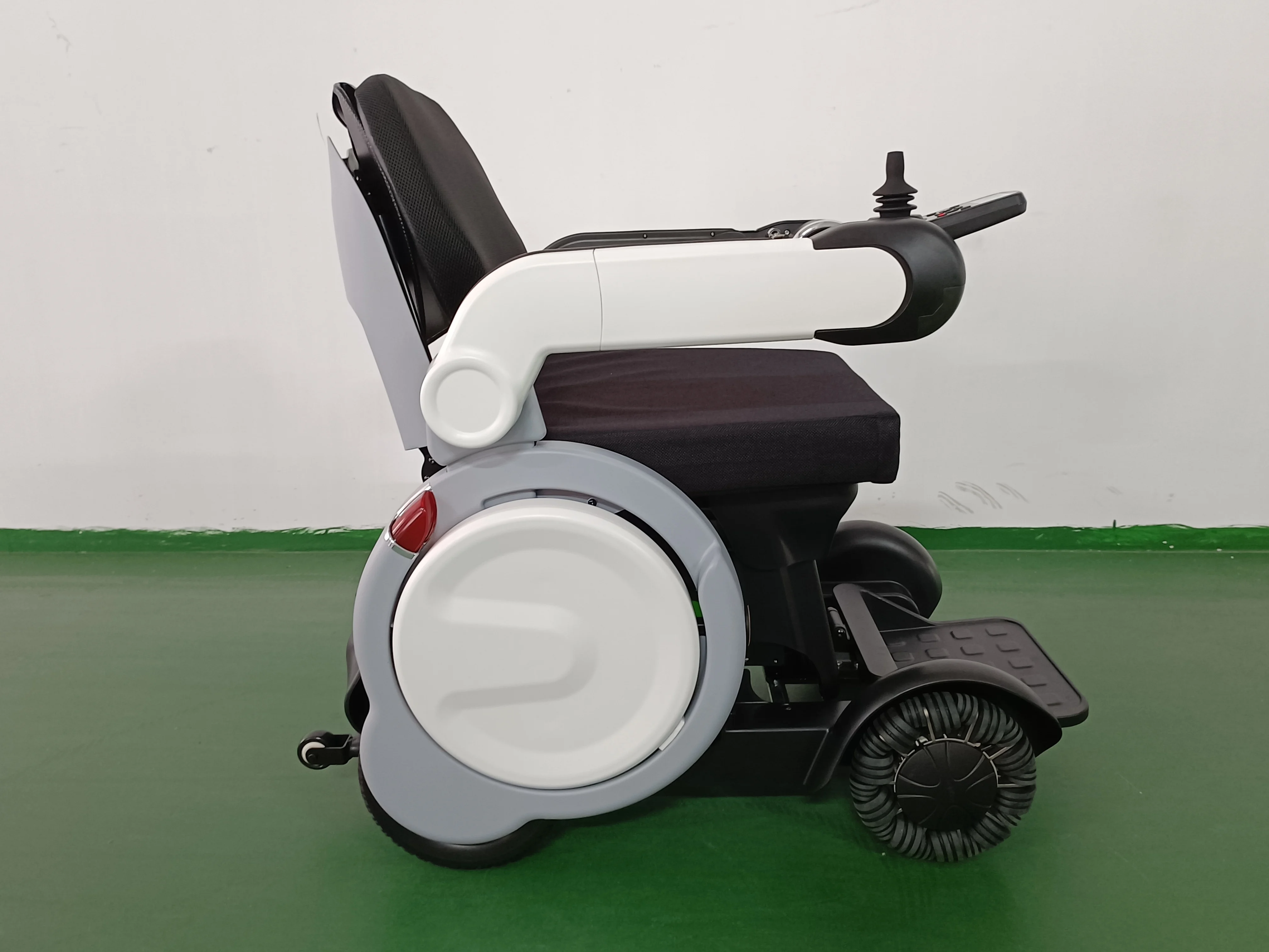 2022 new mobility chair elder and children Bluetooth control electric wheelchair scooter