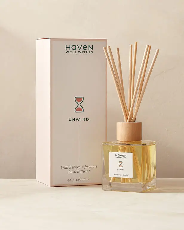Wooden cap glass bottle Wholesale luxury perfume rattan stick glass aroma reed diffuser