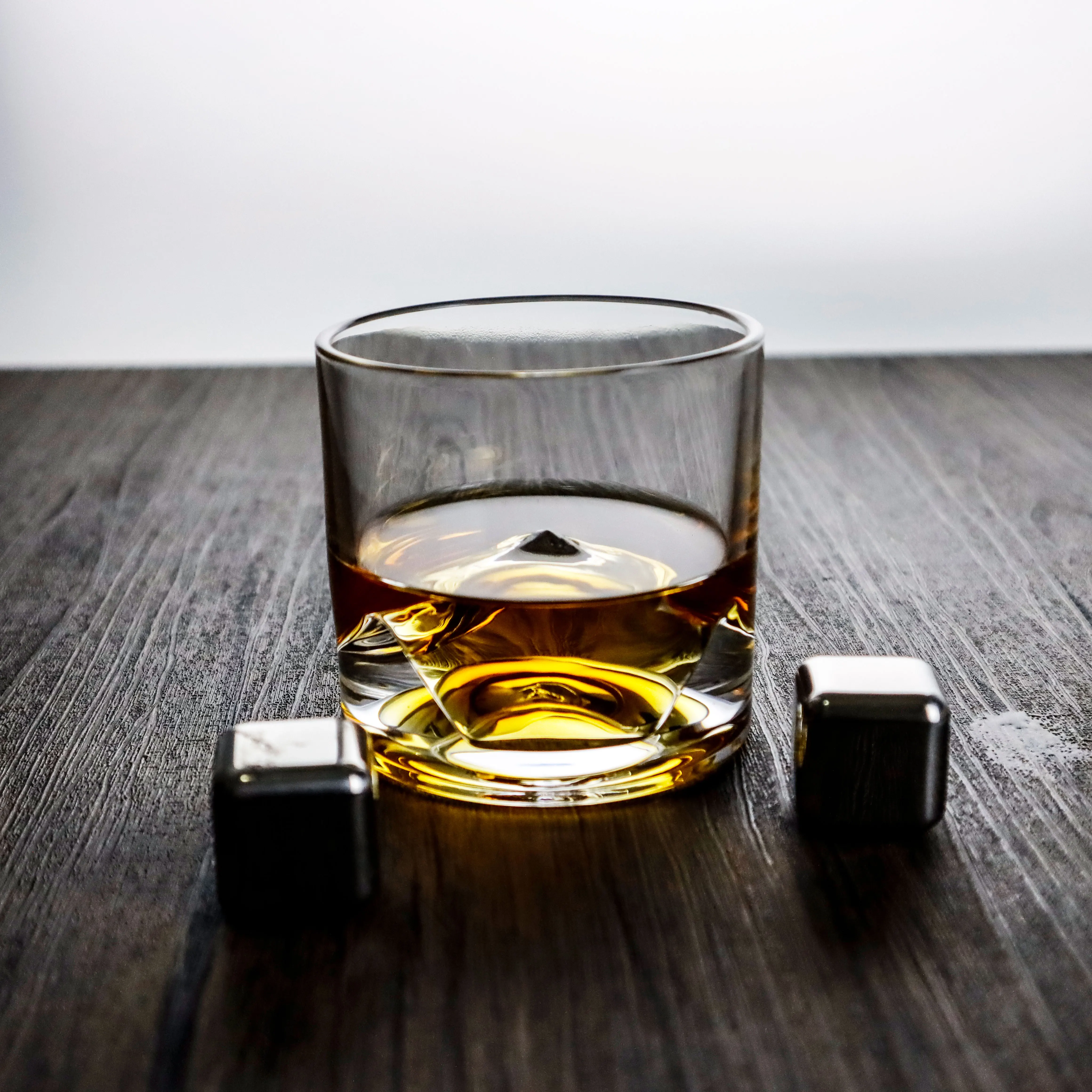 Creative Whisky Cup Crystal Whiskey Glasses Heavy Custom Mountain Base Whiskey Glass