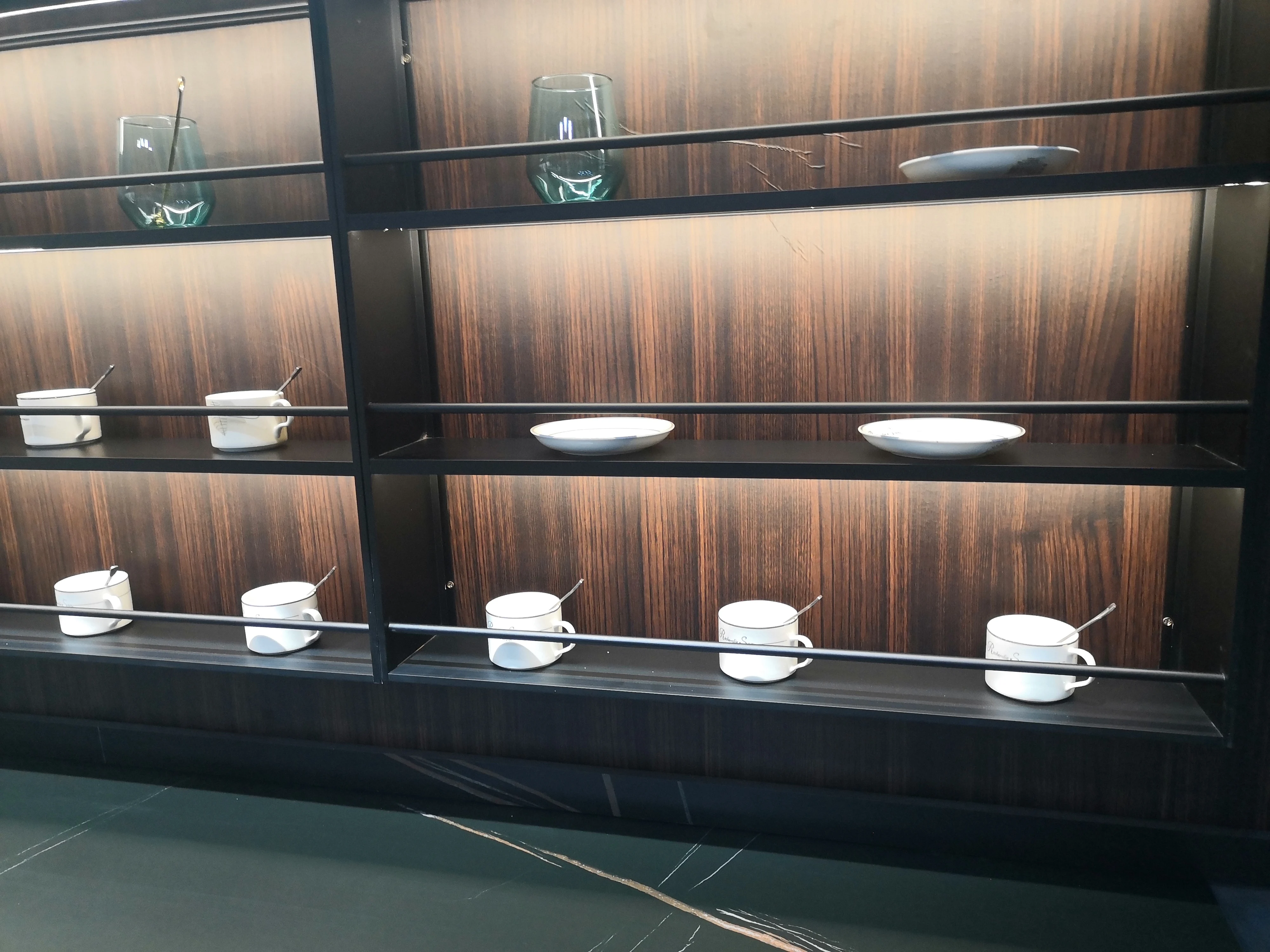 Complete Sets Home Kitchen Furniture Cabinet Classic Stainless Steel Kitchen Cabinet Supplier