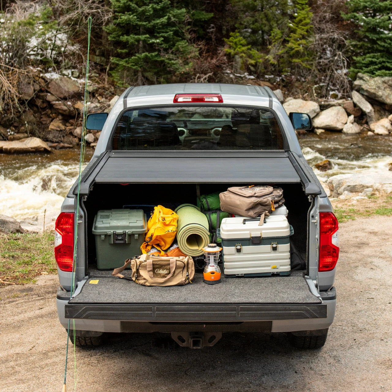 Hard Tri Fold Aluminum 4x4 Pickup Truck Bed Cover Tonneau Cover For Toyota Hilux Ford Tacoma Tundra GMC