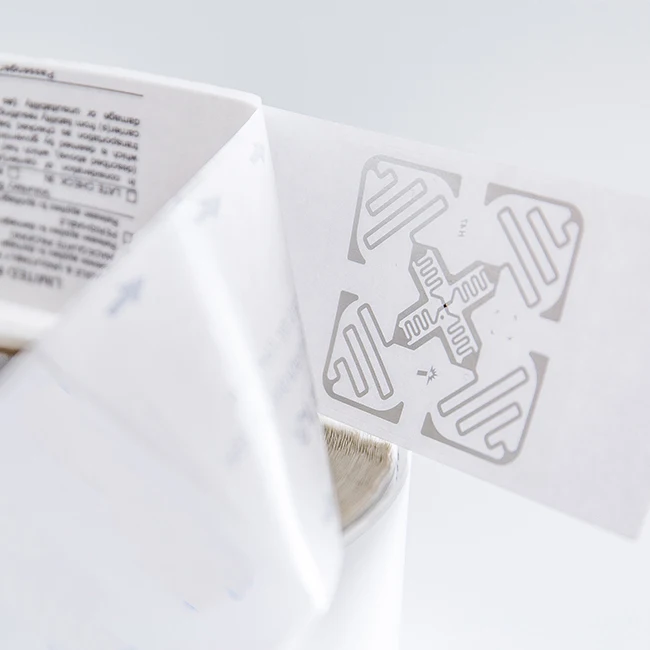 Bohang Anti-theft Air luggage tag Smart RFID Sticker Flag Tag uhf RFID  Labels