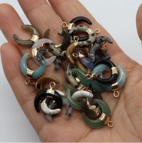 Cheap Natural Quartz Stone Faceted Flat Round Pendant charms Druzy Stone for DIY Earring Necklace Bracelets jewelry making.png