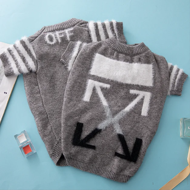 Dog Designer Clothes Wholesale Stocked Winter Medium Small Dog Clothes Vendors Outdoor Clothing for Cats