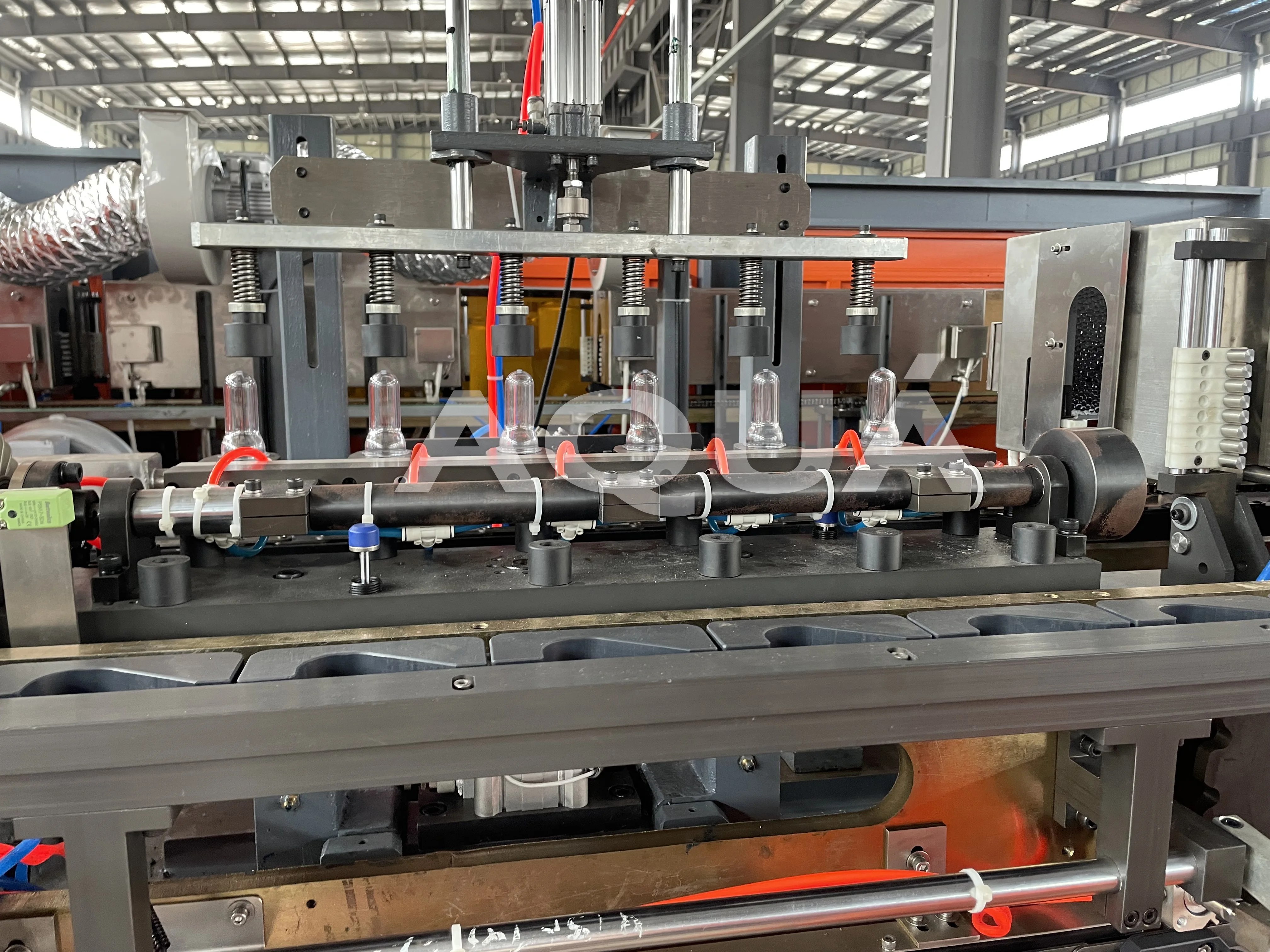 Fully Automatic PET Bottle Blowing Machine For Juice Bottles / Hot Filling Bottle Blowing Machine