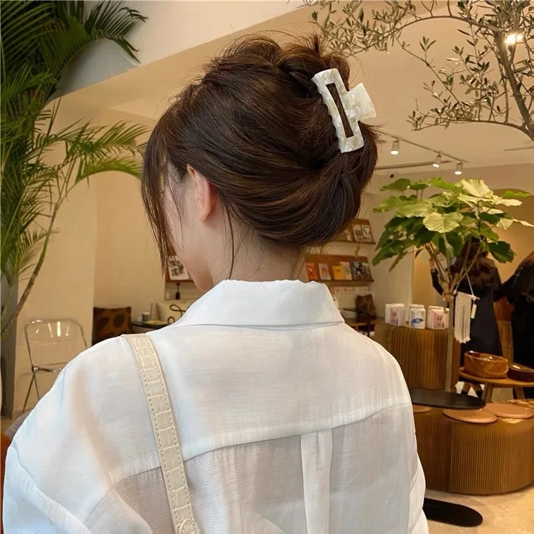 New arrival 4.1Inch promotional large custom hair claw clip 10.5 tortoise acetic acid acetate korean fashion checkered hair clip