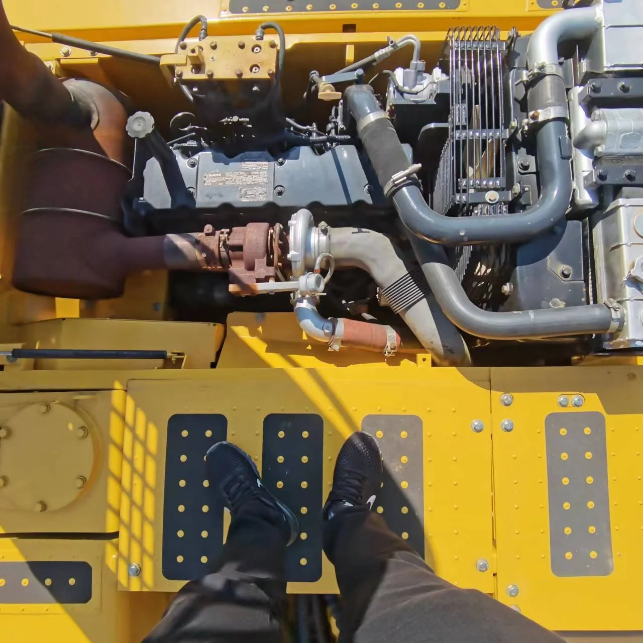 used Komatsu excavator PC200-8 pc220-8 pc210-7,PC200 PC120 PC60 PC200 komatsu backhoe pc200