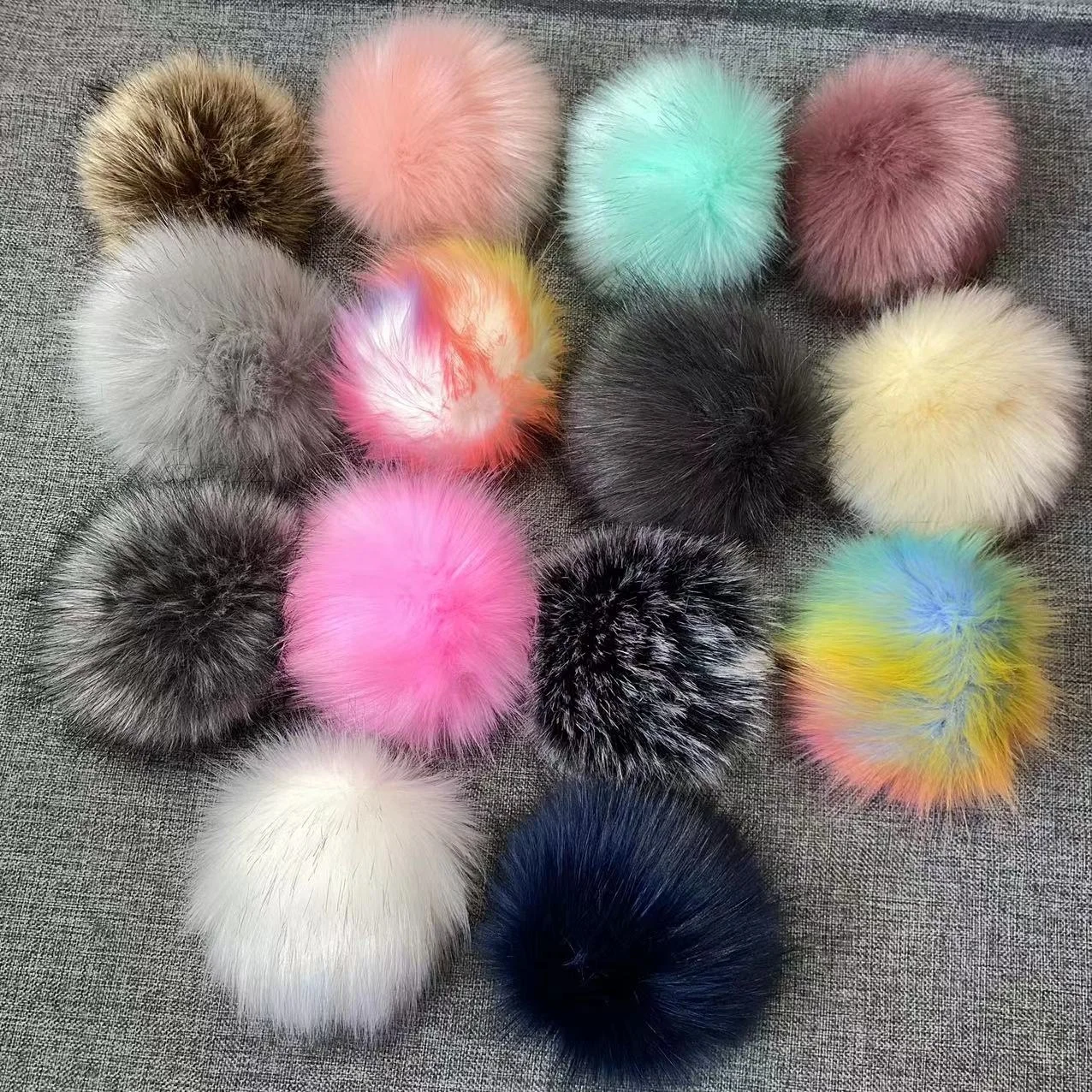 Custom fuzzy 15cm 18cm large faux animal fur pom balls with press button for decoration beanie shop OEM DIY fluffy fur snap poms