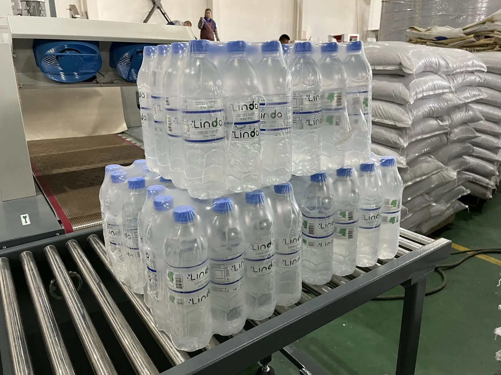 Soft PE PVC PET Metallized Protective Film Moisture-Proof Stretch Cover Beverage Bags Hardness Blow Molding Cheap Plastic