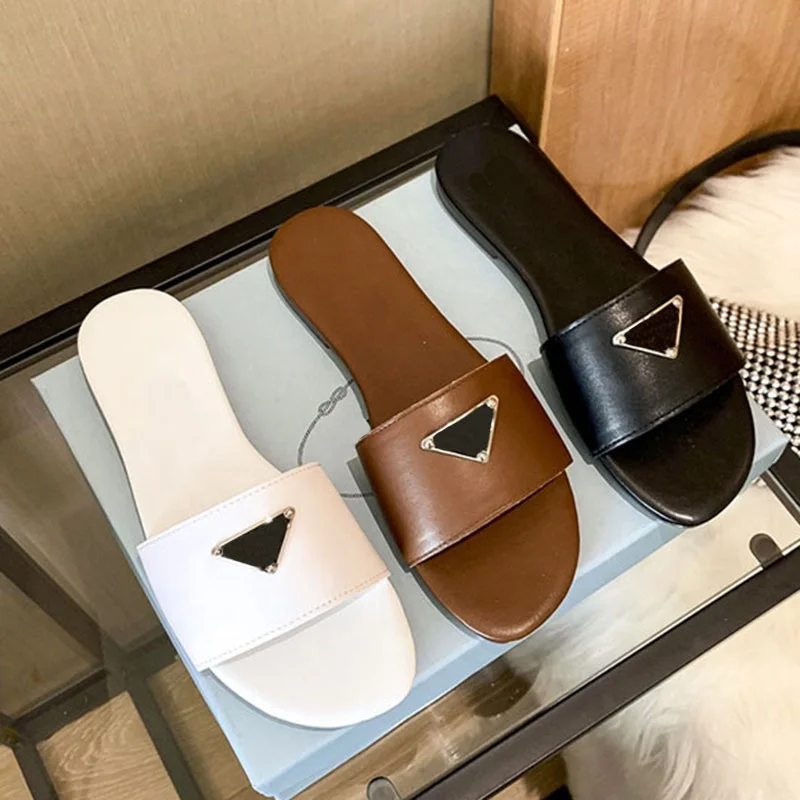 Designer Original Luxury Flat Sandals Beach Anti-slip Slippers Metal Letter Buckle Sandals For Women