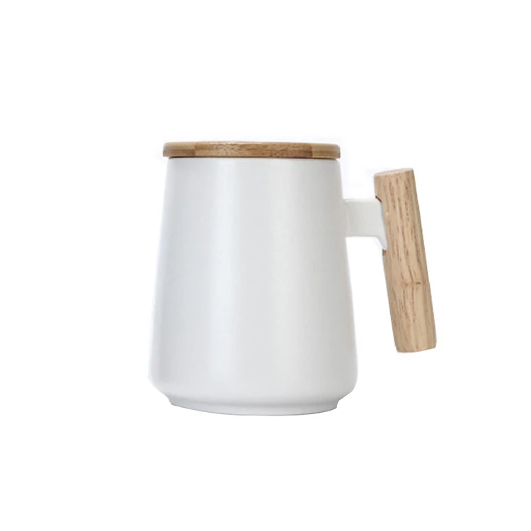 Unique 350ml Black/White Custom Logo Ceramic Coffee Mug with Wooden Handle