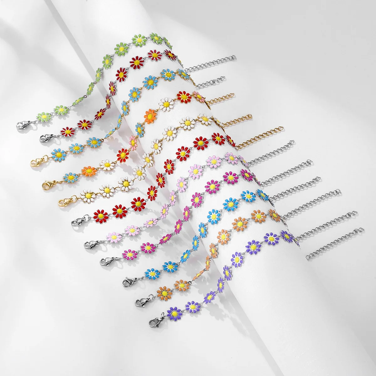 Sweet Mori style multi-color small Daisy flower chain bracelet High quality electroplated stainless steel drip process bracelet