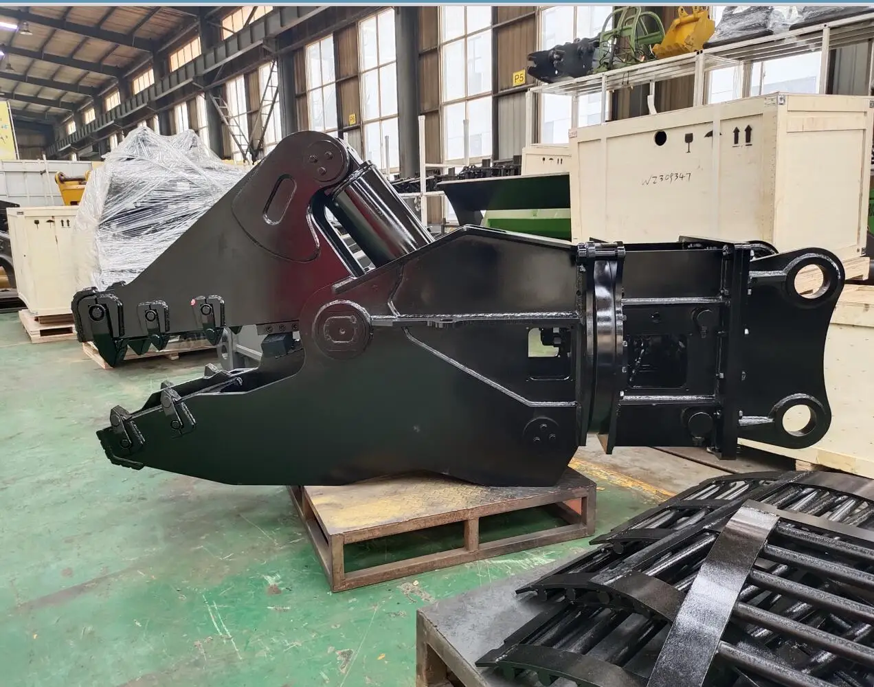 MONDE Excavator hydraulic pulverizer for concrete crushing