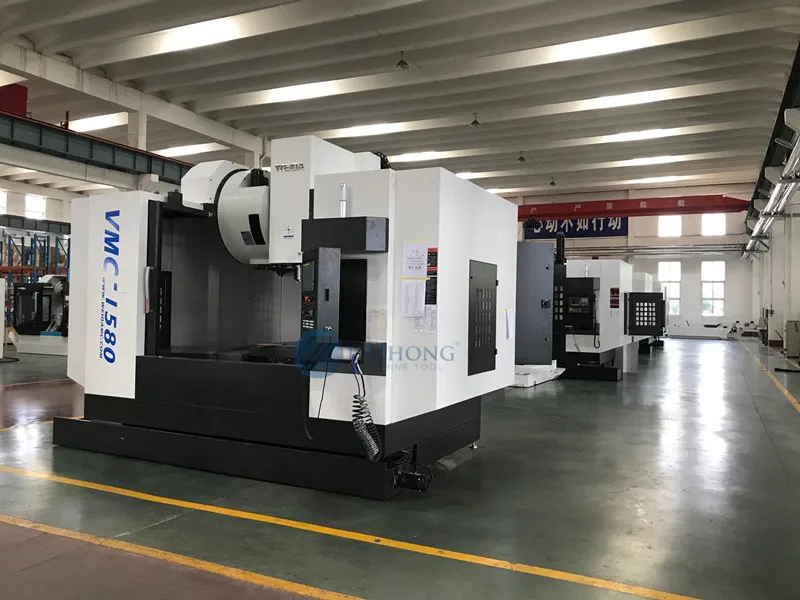  Большой вертикальный центр машины VMC1690 3 Axis CNC обрабатывающий с ЧПУ