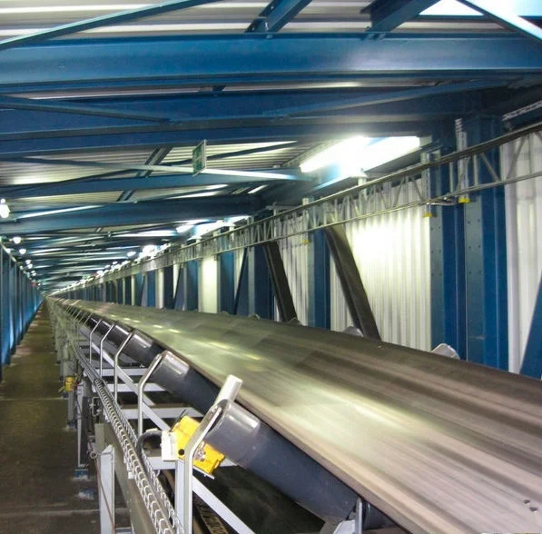 Polyester/nylon/cotton fabric reinforced rubber conveyor belt