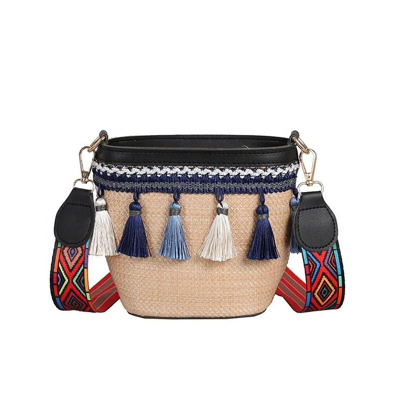 Wholesale Lady Tote Bag Fashion Straw Beach Handbag with Tassel For Summer