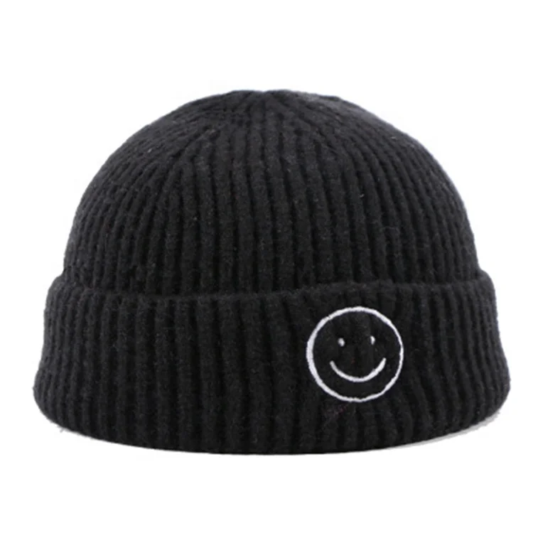 
Custom Fashion Korean Man Woman Beanie Hat Letters Embroidery Smiley Face Pattern Woollen Knit Skullcap Watermelon Hat 