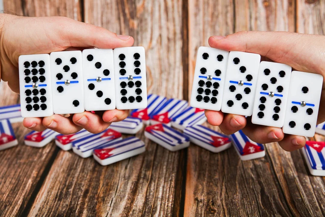 Custom Double Six Jumbo Brazil Acrylic Board Domino Game Set Two-layer UV Printing Lucite National Flag Dominoes