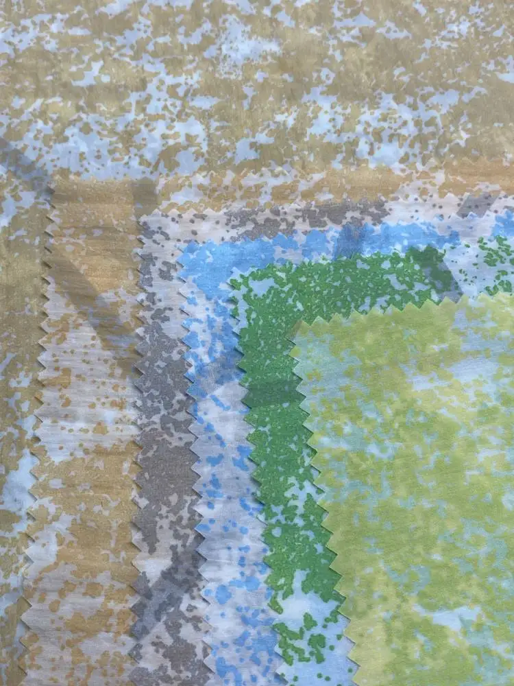 100% Nylon 380T Low Stretch Nylon Printed Pattern with Reflective Stripes