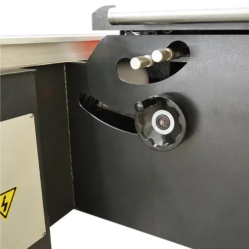 Hot Selling Sawing Machine Ply Chipboard Bench Saw Machine Sliding Table Saw with Scoring Blade