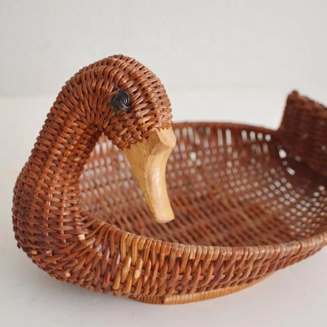 Best Selling Vietnam Handmade Vintage Style Woven Wicker  Rattan Duck Basket For Storing Food Made In Vietnam.