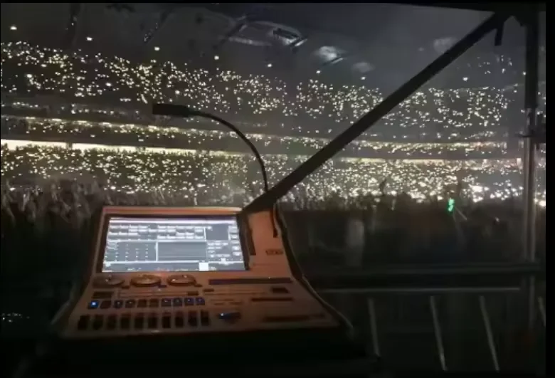Профессиональный контроллер DMX Lights кварцевая консоль сценическое оборудование дизайн ручной переключатель для сценической вечеринки концерт диско