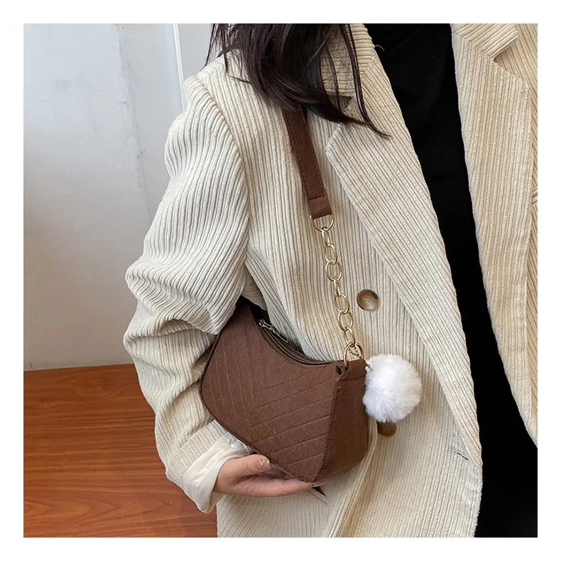 New  Foreign Style Solid Color Striped Casual Shoulder Underarm Bag Shopping
