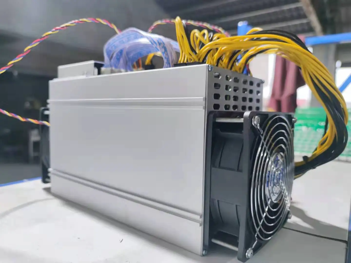  Bitmain second hand miner L3+ 504.00 MH / s blockchain L3 + antminer with power supply Bitcoin mining